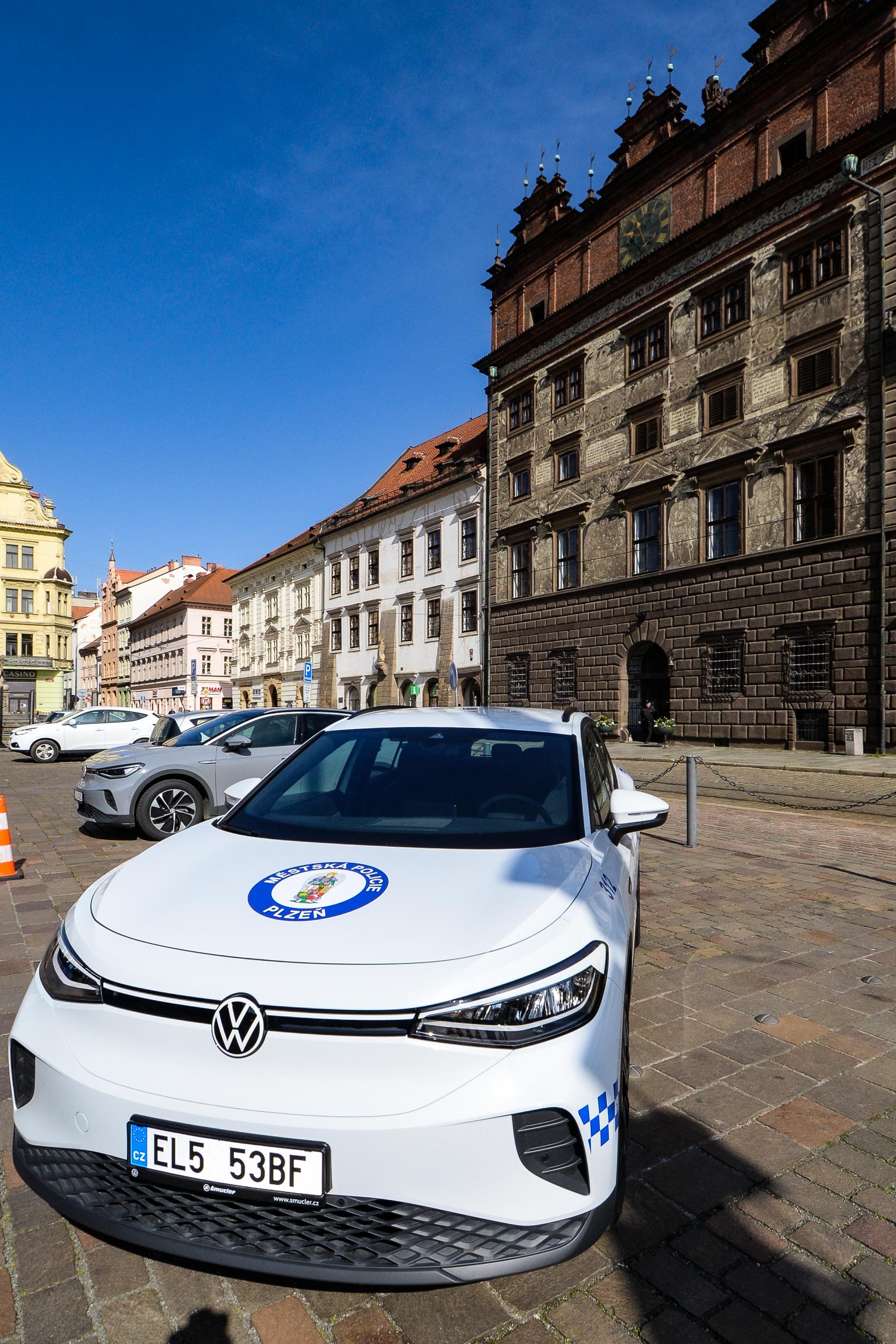 Plzeňští strážníci mají nový elektromobil (foto: M. Pecuch, 27.4.2023)