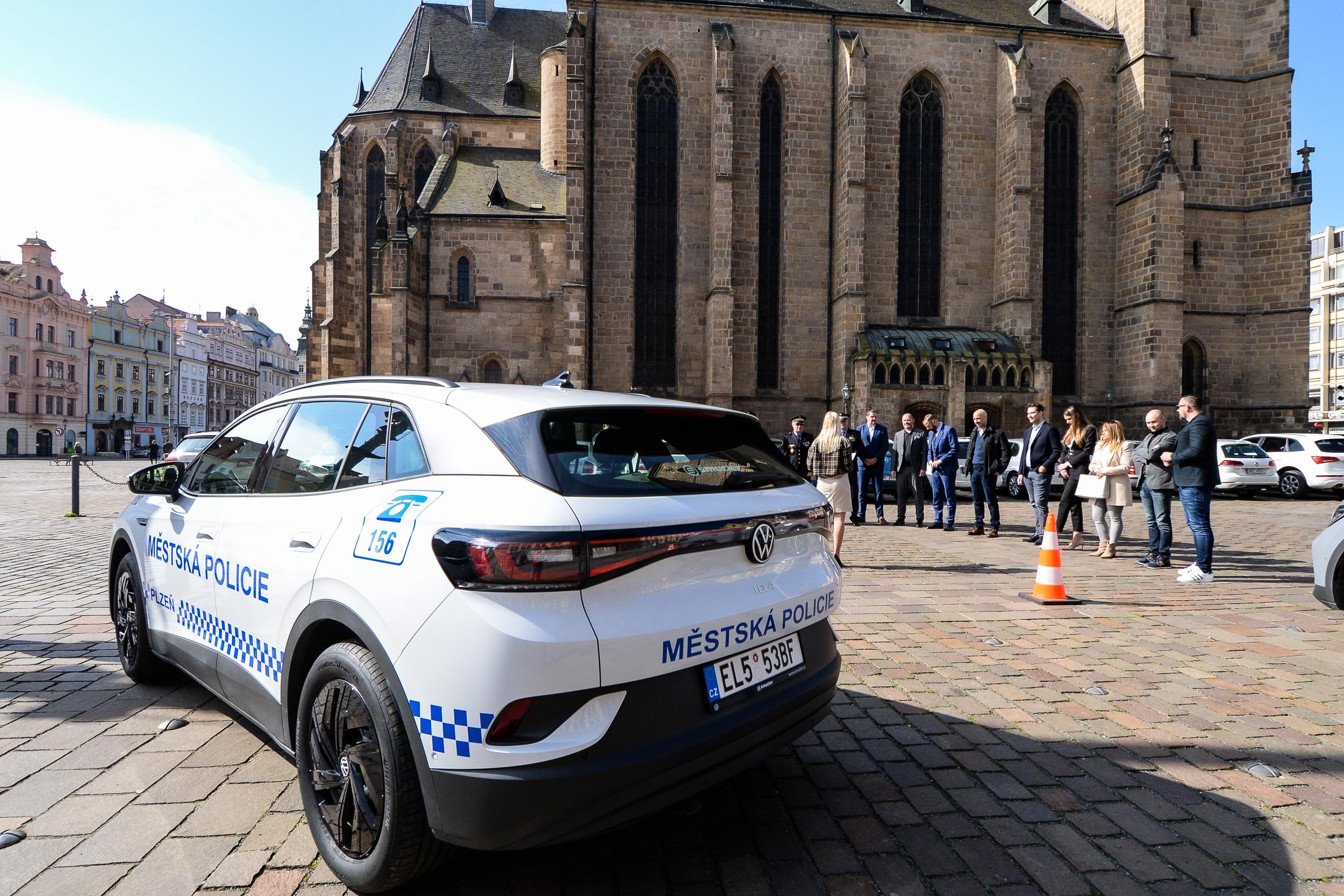 Plzeňští strážníci mají nový elektromobil (foto: M. Pecuch, 27.4.2023)
