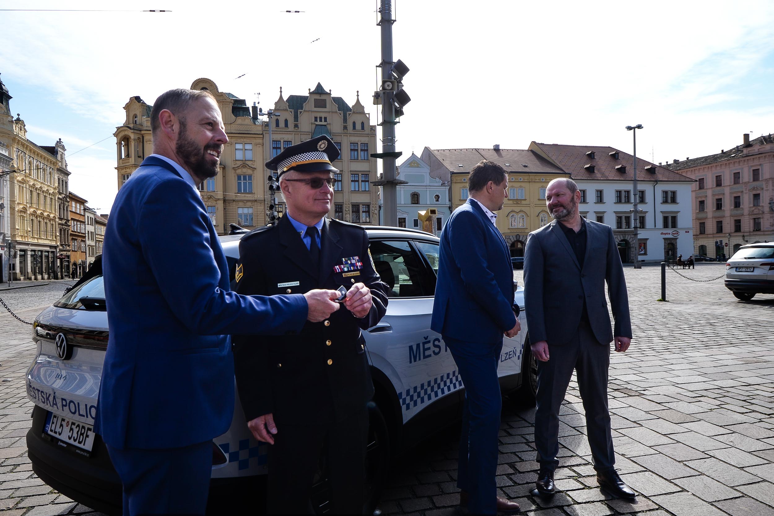 Plzeňští strážníci mají nový elektromobil (foto: M. Pecuch, 27.4.2023)