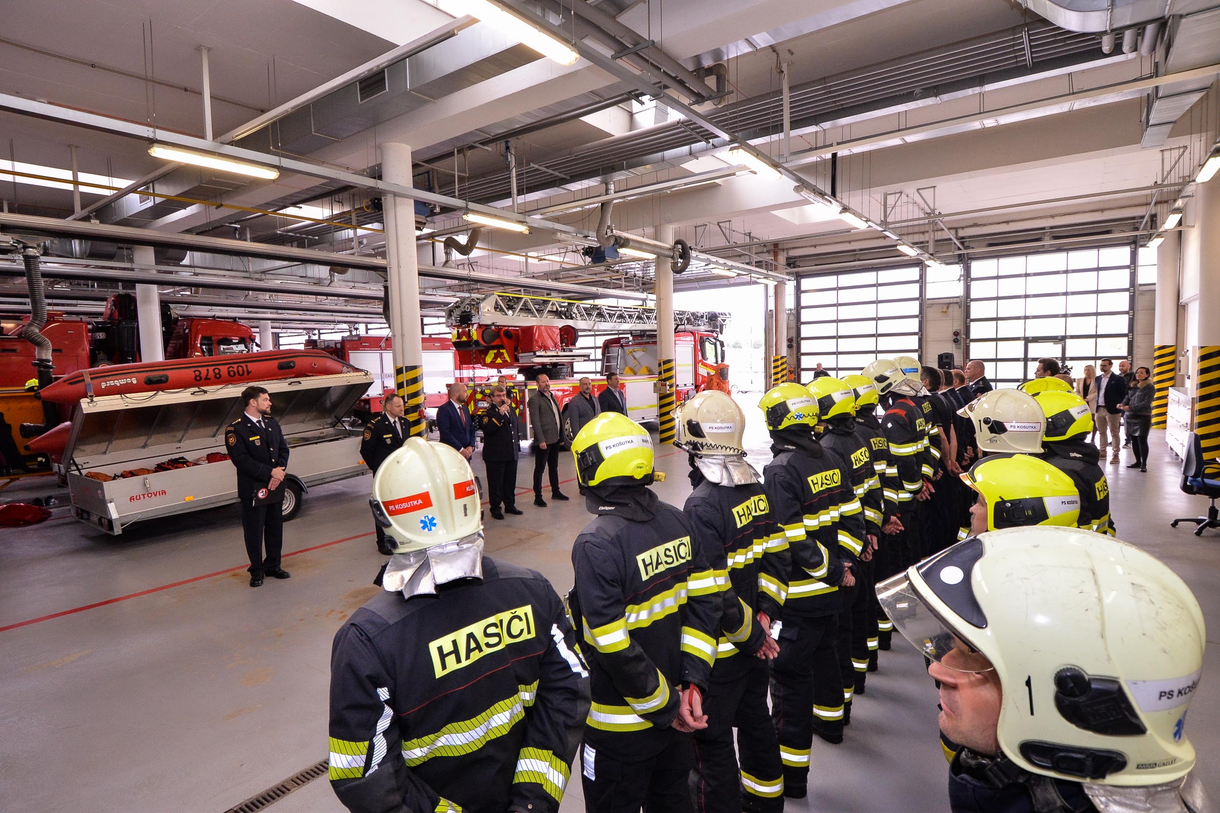 Nová technika pro hasiče Plzeňského kraje (foto: M. Pecuch, 10.5.2023)