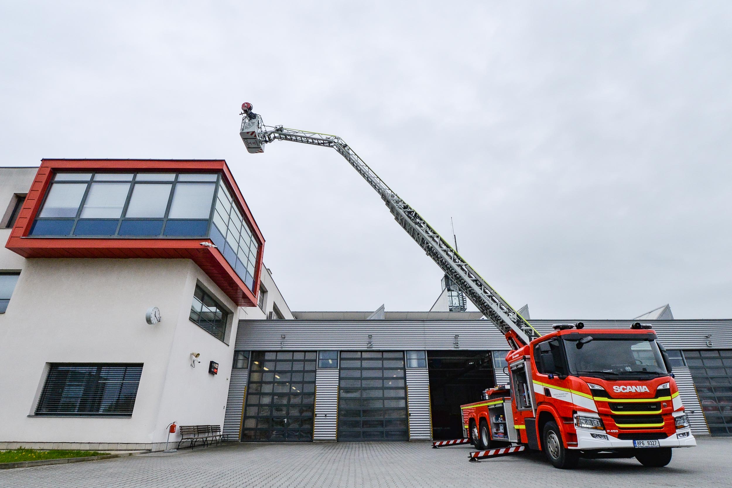 Nová technika pro hasiče Plzeňského kraje (foto: M. Pecuch, 10.5.2023)