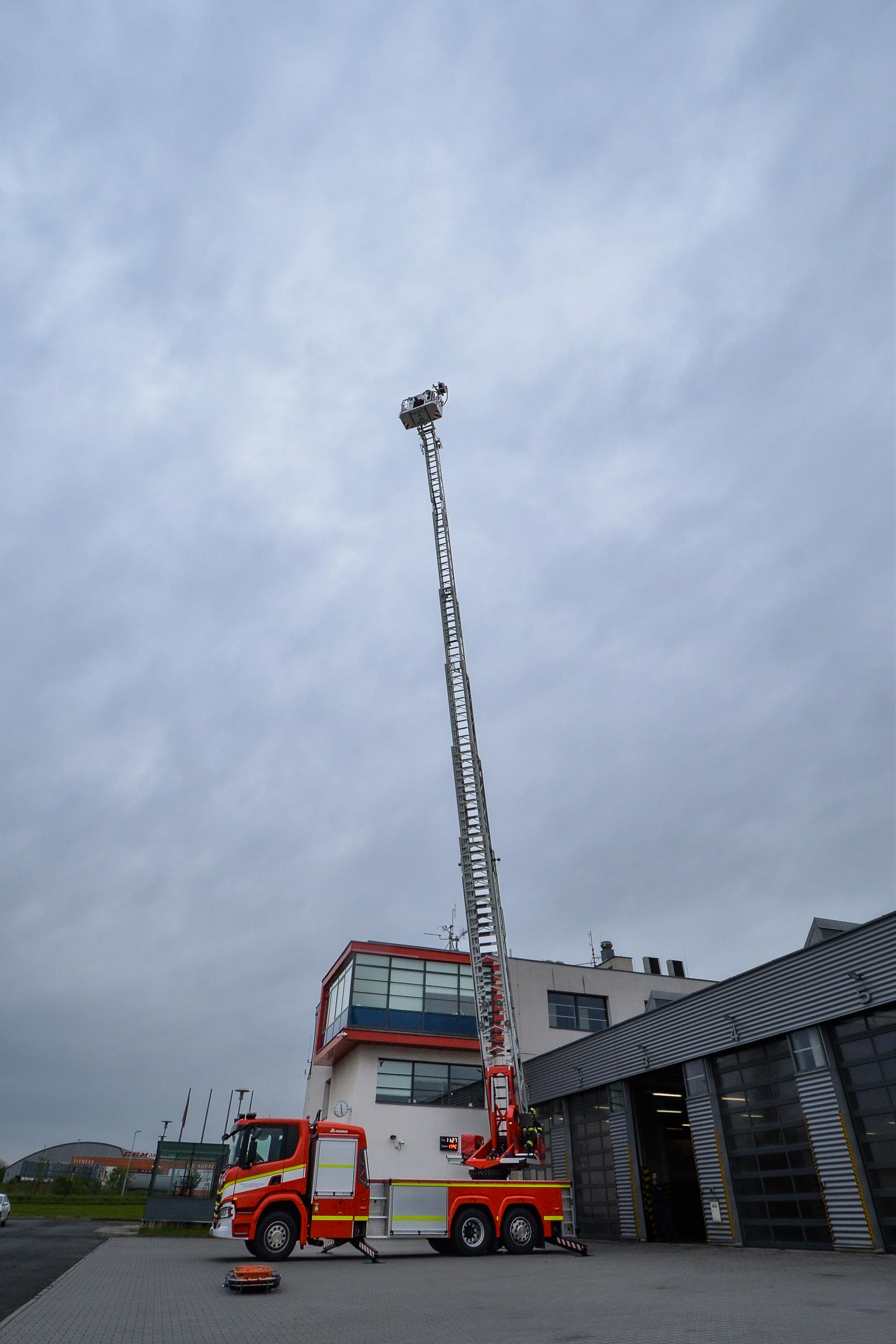 Nová technika pro hasiče Plzeňského kraje (foto: M. Pecuch, 10.5.2023)