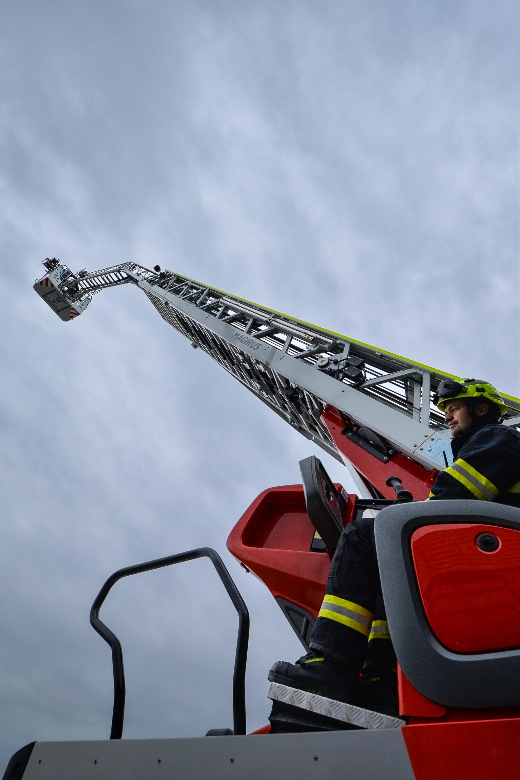 Nová technika pro hasiče Plzeňského kraje (foto: M. Pecuch, 10.5.2023)