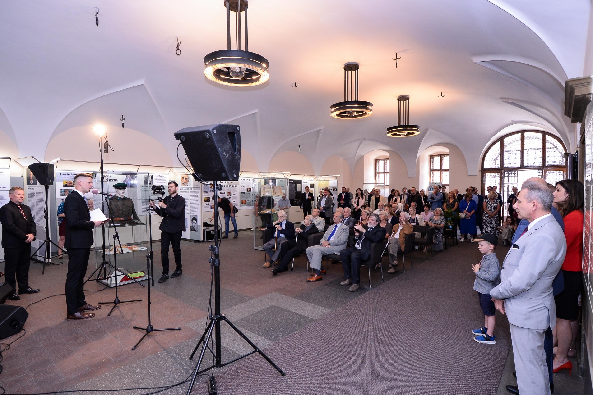 Cenu 1. června získal novinář, diplomat a disident Luboš Dobrovský in memoriam (foto: M. Pecuch, 1.6.2023)
