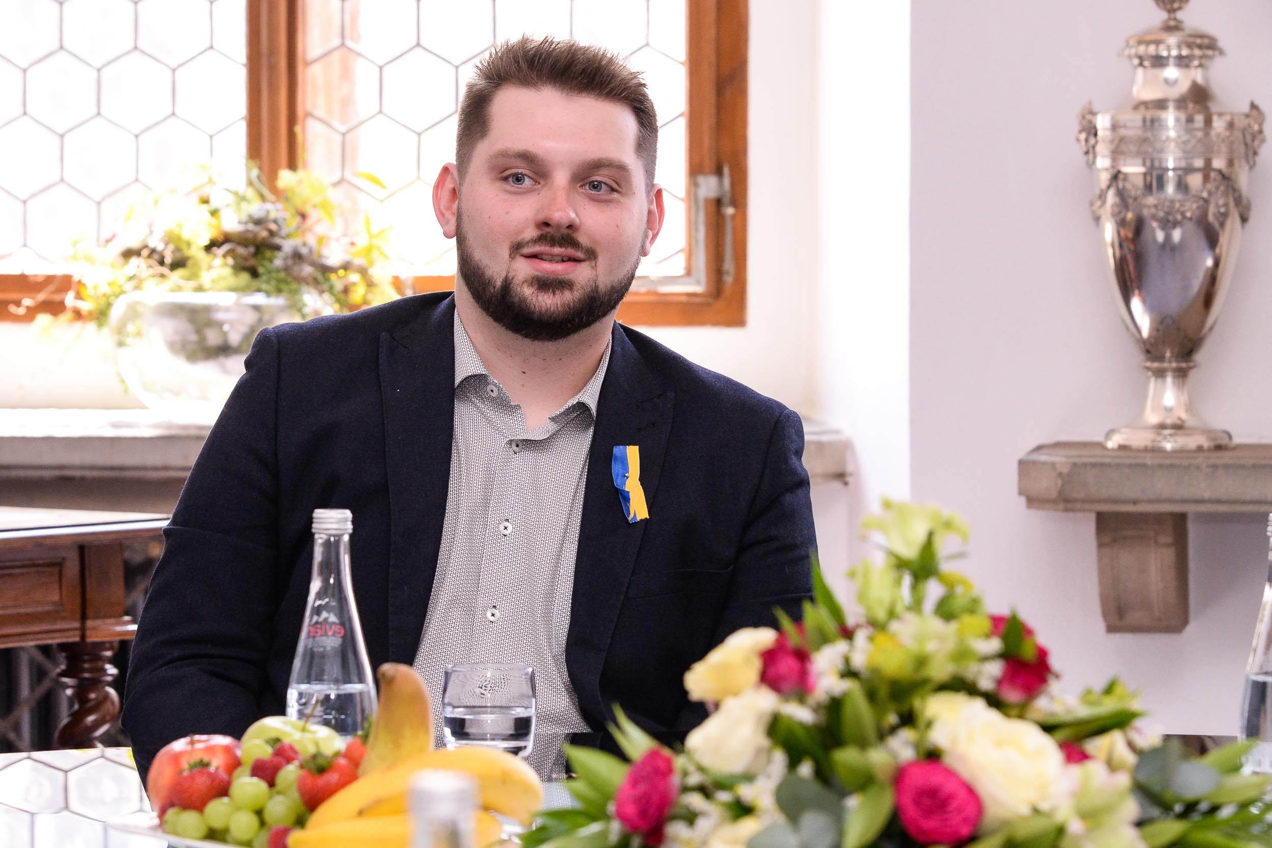 Napadeného řidiče a jeho zachránce přijal primátor na radnici (foto: M. Pecuch, 9.6.2023)