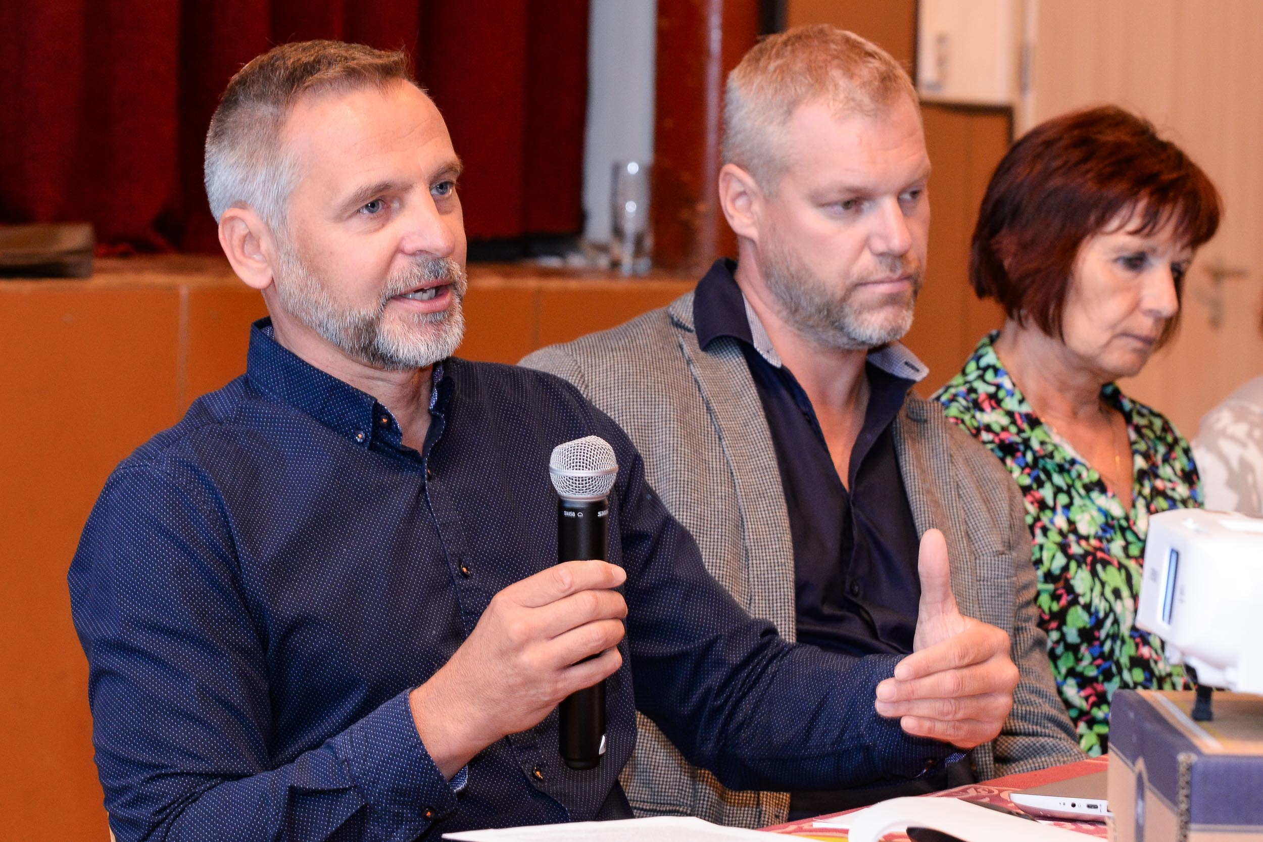 Zástupci města diskutovali s občany o rozvoji Nové Valchy (foto: M. Pecuch, 30.8.2023)