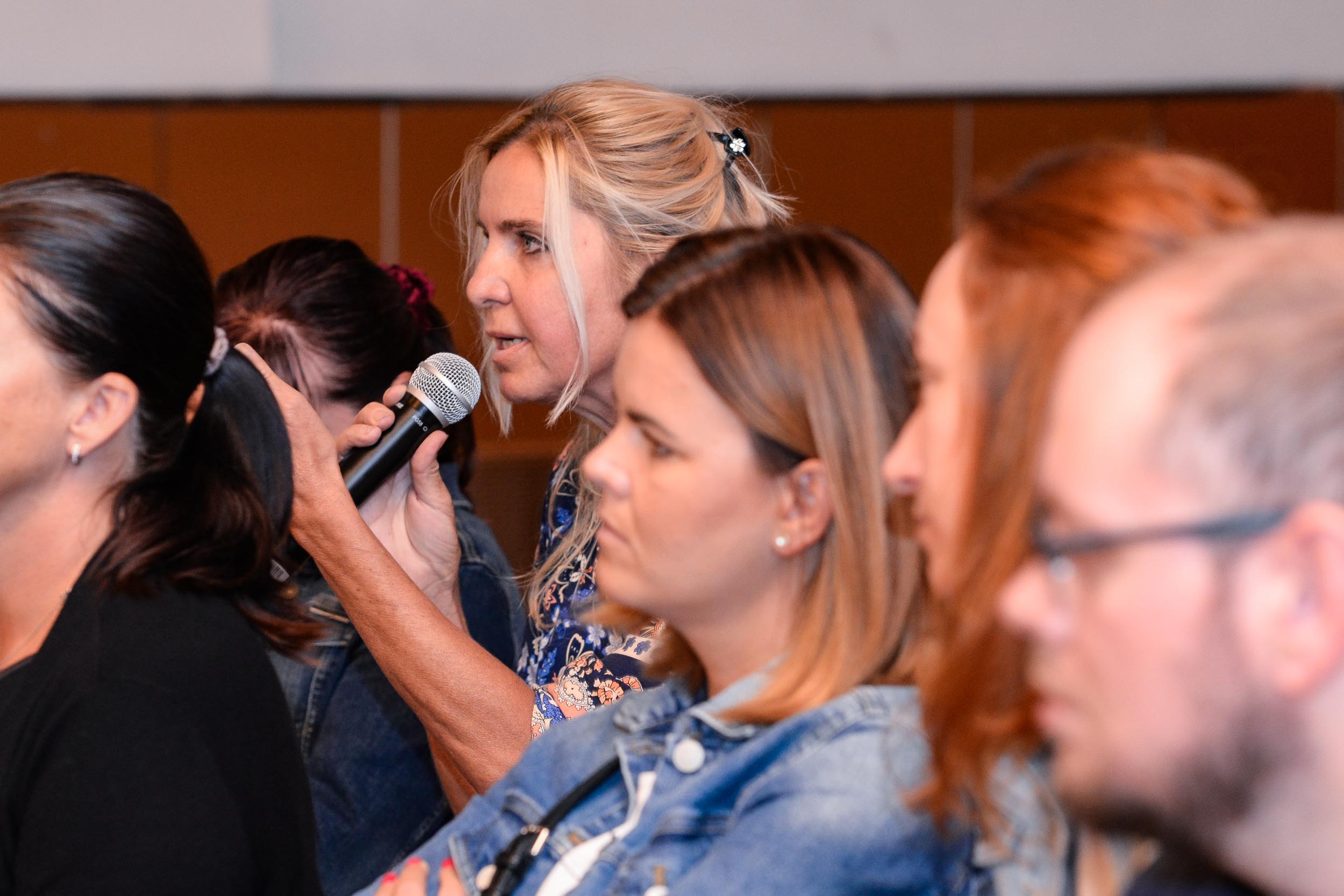 Zástupci města diskutovali s občany o rozvoji Nové Valchy (foto: M. Pecuch, 30.8.2023)