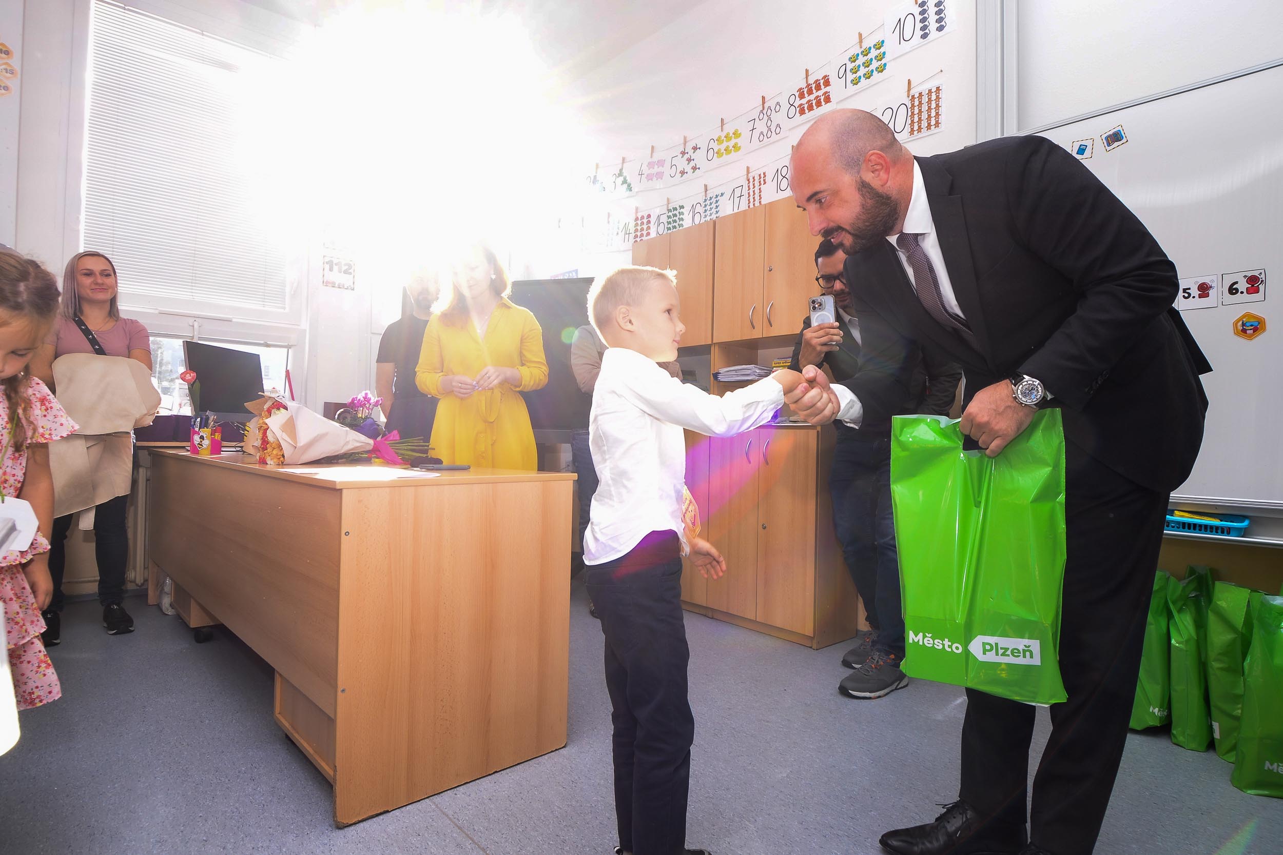 První školní den na 33. ZŠ v Plzni (foto: M. Pecuch, 4.9.2023)