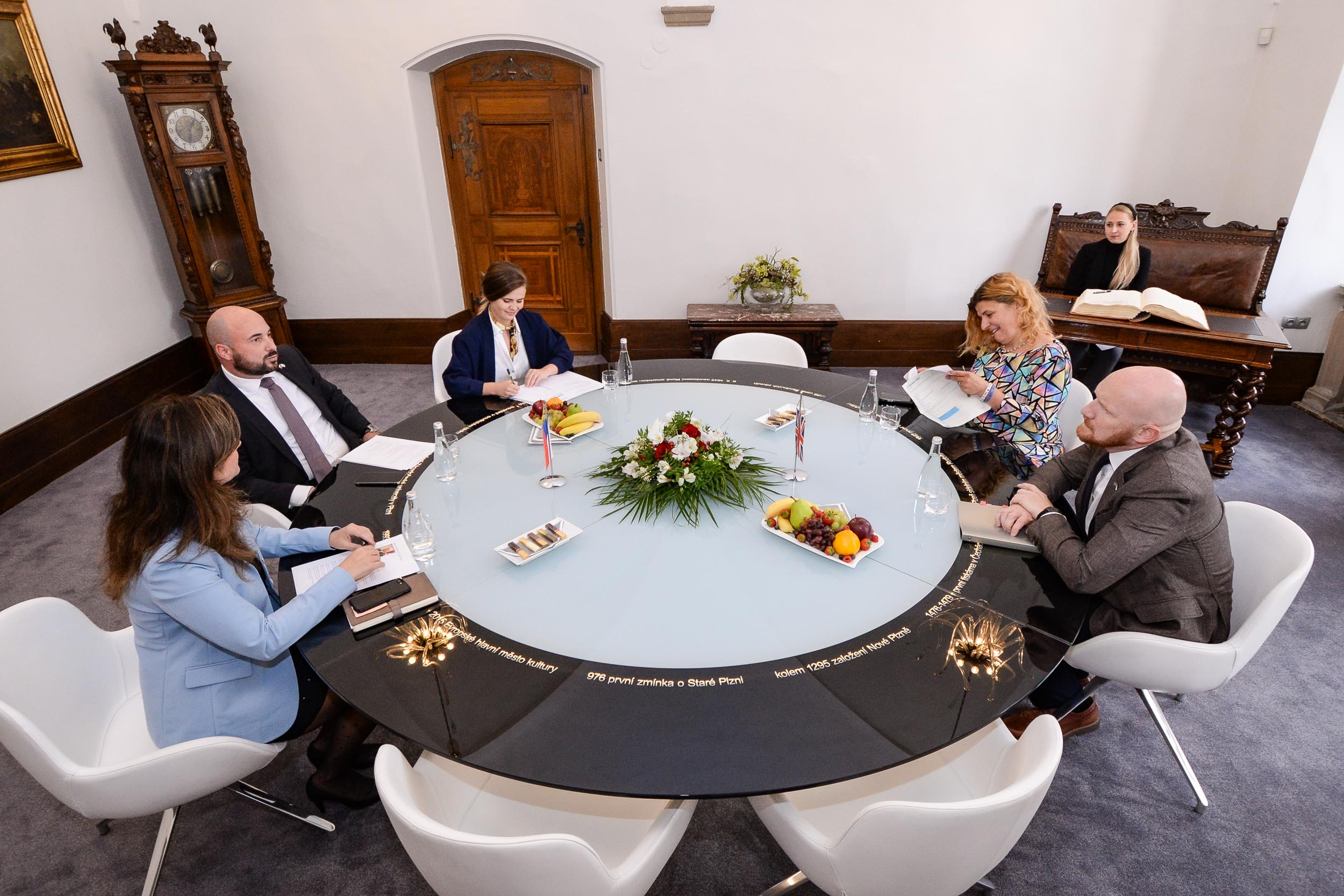 Plzeňskou radnici navštívil britský velvyslanec (foto: M. Pecuch, 12.10.2023)