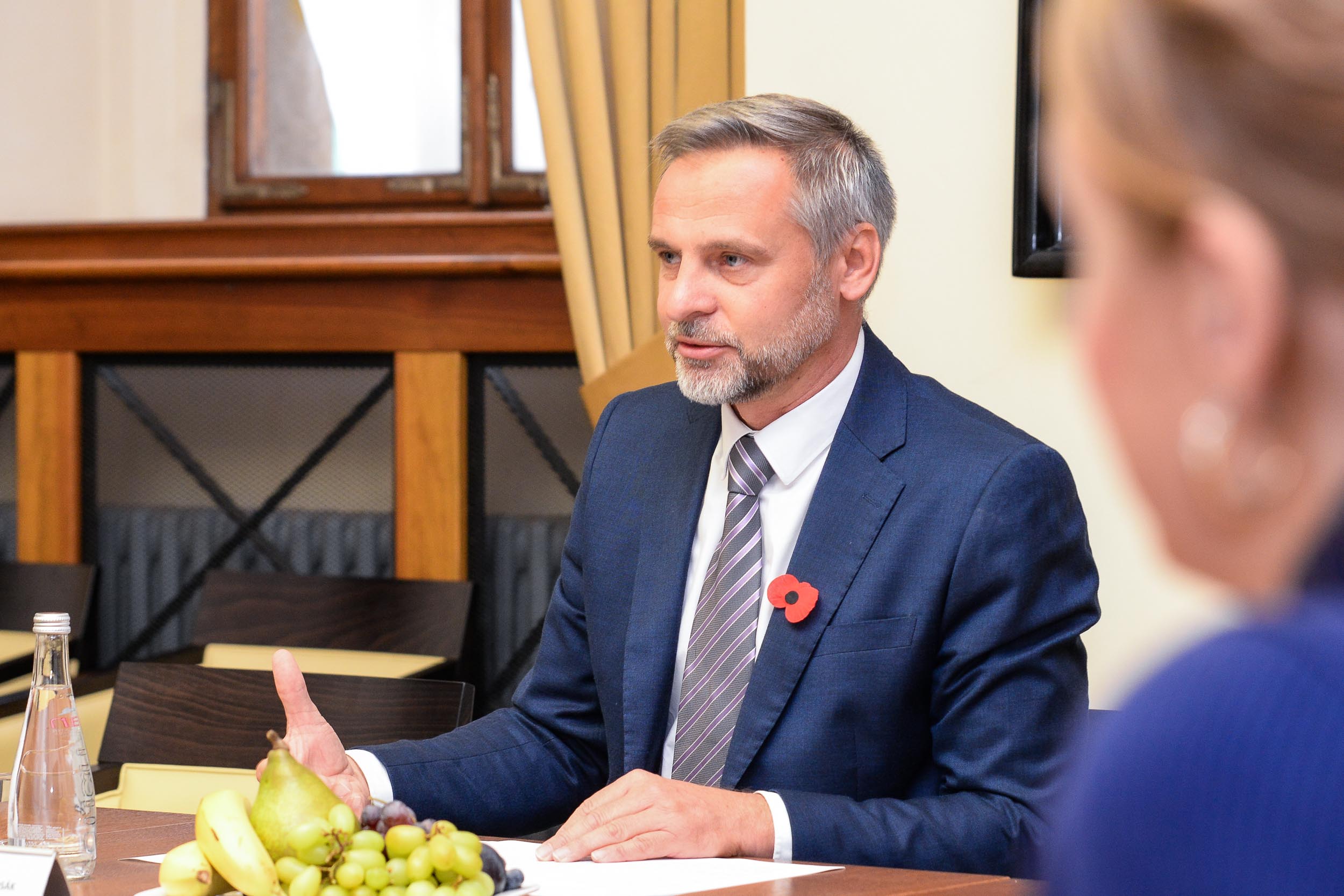 Přijetí na plzeňské radnici náměstkem Bosákem (foto: M. Pecuch, 8.11.2023)