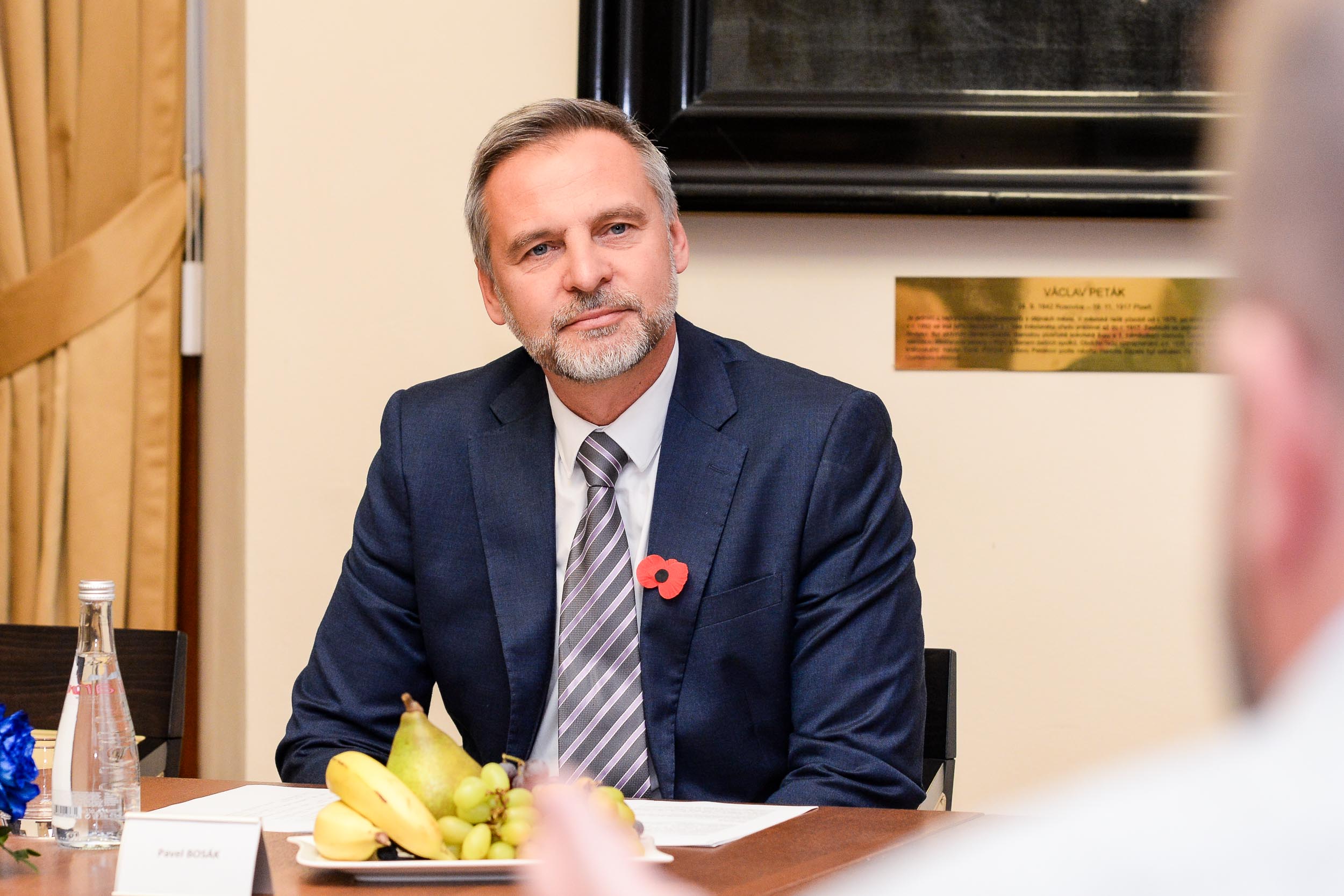 Přijetí na plzeňské radnici náměstkem Bosákem (foto: M. Pecuch, 8.11.2023)