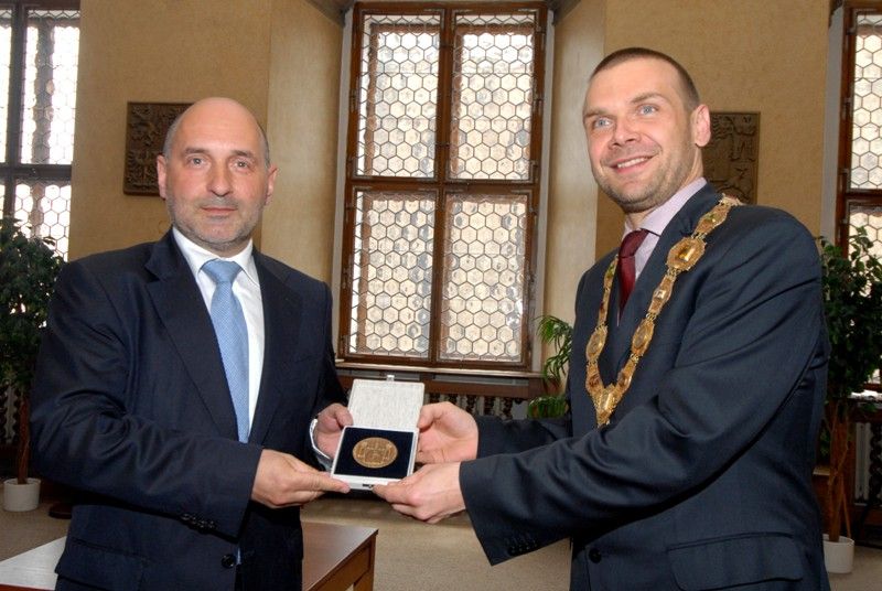 Fotbaloví mistři převzali historickou pečeť