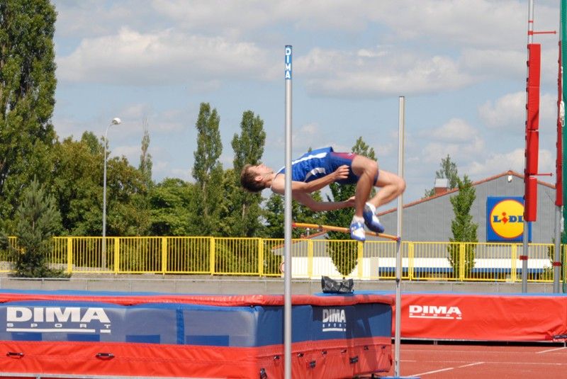 Nový atletický stadion včetně zázemí mohou od 1. července 2013 sportovci plně využívat. Areál, jehož stavbu město financovalo částkou přesahující 107 milionů korun, má v nájmu atletický klub AK Škoda Plzeň, který ho bude využívat pro tréninkové aktivity svých členů a zároveň jej bude provozovat.