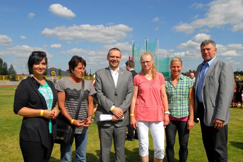 Nový atletický stadion včetně zázemí mohou od 1. července 2013 sportovci plně využívat. Areál, jehož stavbu město financovalo částkou přesahující 107 milionů korun, má v nájmu atletický klub AK Škoda Plzeň, který ho bude využívat pro tréninkové aktivity svých členů a zároveň jej bude provozovat.