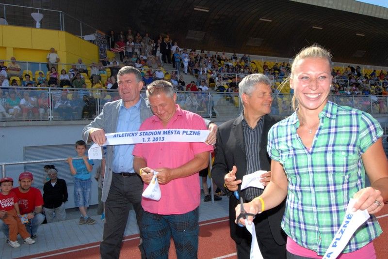 Nový atletický stadion včetně zázemí mohou od 1. července 2013 sportovci plně využívat. Areál, jehož stavbu město financovalo částkou přesahující 107 milionů korun, má v nájmu atletický klub AK Škoda Plzeň, který ho bude využívat pro tréninkové aktivity svých členů a zároveň jej bude provozovat.