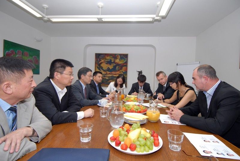 Náměstek Zrzavecký přijal čínskou delegaci