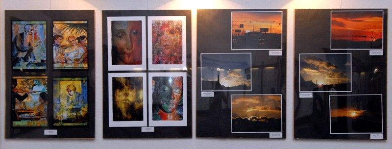 Zhruba devadesáti fotografiemi se představují v mázhauzu plzeňské radnice někteří členové Fotoklubu Plzeň, který má za sebou téměř třicetiletou historii. Eva Bláhová je jednou z nich. Fotografování se věnuje od roku 1997. „Převážně fotím krajinu, nejraději rybníky, mlhu a podzimní motivy,“ uvádí. Na výstavě se prezentuje zajímavými černobílými snímky z Roudné. I ostatní autoři tentokrát namířili své objektivy na rozličná místa Plzně a její blízké okolí. Do 23. srpna 2013 se tak návštěvníci mohou těšit z jejich netradičních osobitých fotografií. (foto: 6.8.2013)