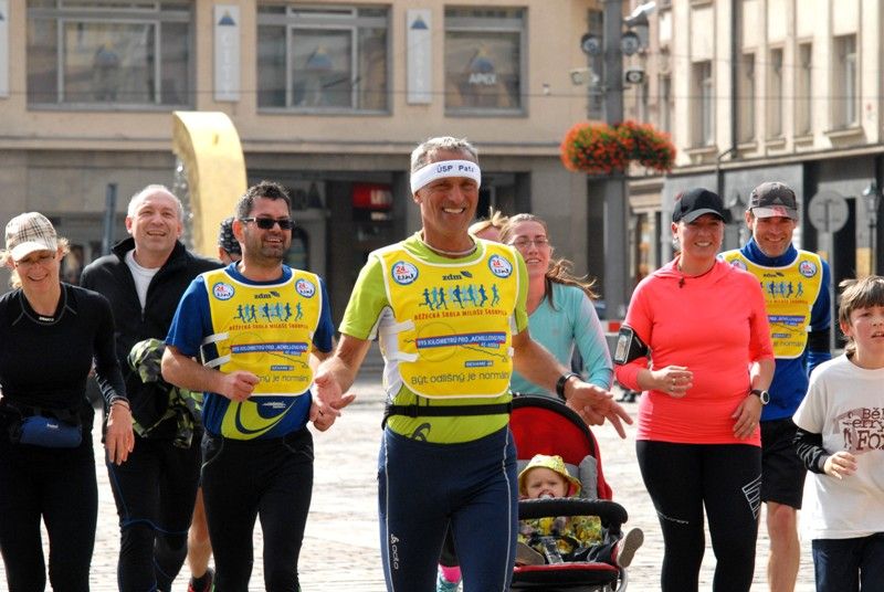 Ultramaratonec nese z Plzně poselství do Košic