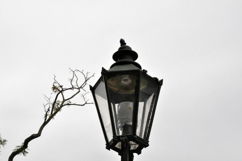 Na fotografiích je zachycena nová budova Palác Ehrlich, sochy Spejbla a Hurvínka. (foto: 10.10.2013)