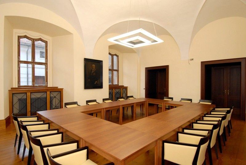 Plzeňská historická radnice: sál Václava Petáka a salónek Františka Wanky