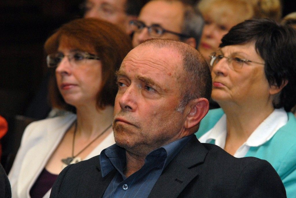 Prvními držiteli uměleckých cen města Plzně jsou básník Josef Hrubý, akademický malíř Jiří Beránek a výtvarnice Marie Kohoutová. Ocenění obdrželi z rukou primátora Martina Baxy a náměstkyně Evy Herinkové při slavnostním setkání v Malém sále Měšťanské besedy v pátek 8. listopadu 2013. Čtvrtou uměleckou cenu obdržela Západočeská galerie za výstavu s názvem Začátek století, která vyvolala diskusi jak mezi odbornou, tak mezi laickou veřejností.