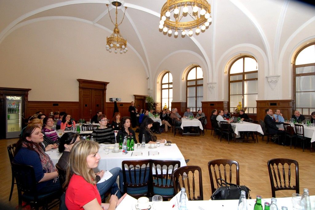 Ve čtvrtek 27. března 2014 se v Plzeňském Prazdroji uskutečnila pod záštitou primátora města Plzně Martina Baxy konference Respektuj 18, společného projektu Magistrátu města Plzně, Plzeňského Prazdroje a Centra protidrogové prevence a terapie. Cílem setkání bylo vyhodnocení dopadů prvního ročníku kampaně zaměřené na prevenci konzumace alkoholu mladistvými a předání zkušeností zástupcům dalších měst a regionů.