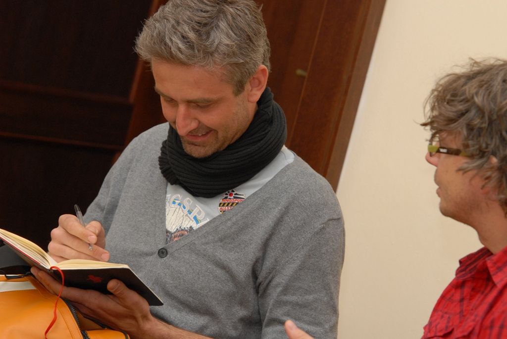 Hlavní roli v nové inscenaci 7. ročníku festivalu Divadelní léto pod plzeňským nebe přijal herec Roman Zach. Spolu s ním se v komedii Lhář italského klasika Carla Goldoniho potkají na scéně Tomáš Jeřábek, Petr Konáš, Zdeněk Rohlíček, Klára Krejsová nebo Malvína Pachlová. (foto: 9.4.2014)