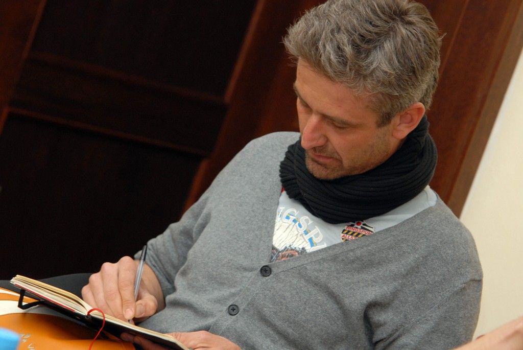 Hlavní roli v nové inscenaci 7. ročníku festivalu Divadelní léto pod plzeňským nebe přijal herec Roman Zach. Spolu s ním se v komedii Lhář italského klasika Carla Goldoniho potkají na scéně Tomáš Jeřábek, Petr Konáš, Zdeněk Rohlíček, Klára Krejsová nebo Malvína Pachlová. (foto: 9.4.2014)