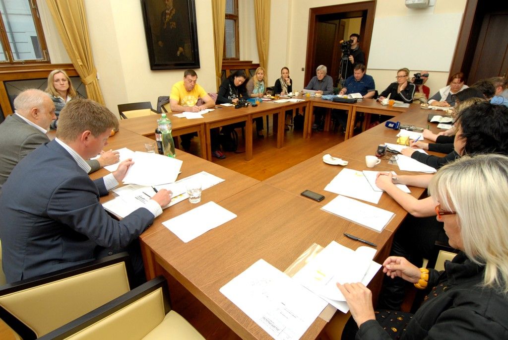 Tisková konference k dopravním uzavírkám v roce 2014