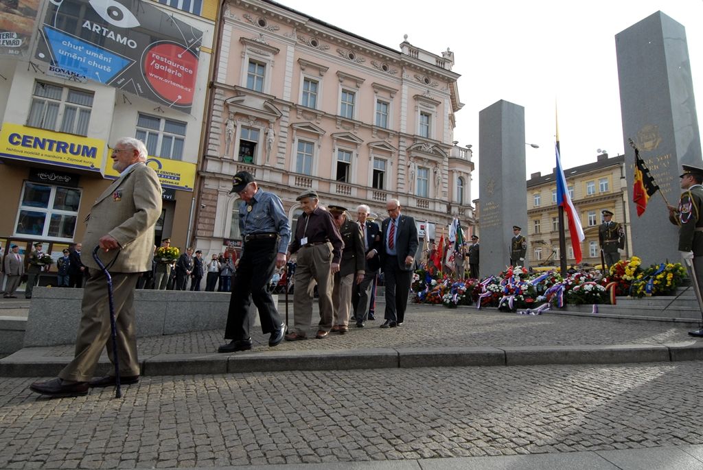 Slavnosti svobody 2014 - Vzpomínkový akt u památníku Díky, Ameriko!