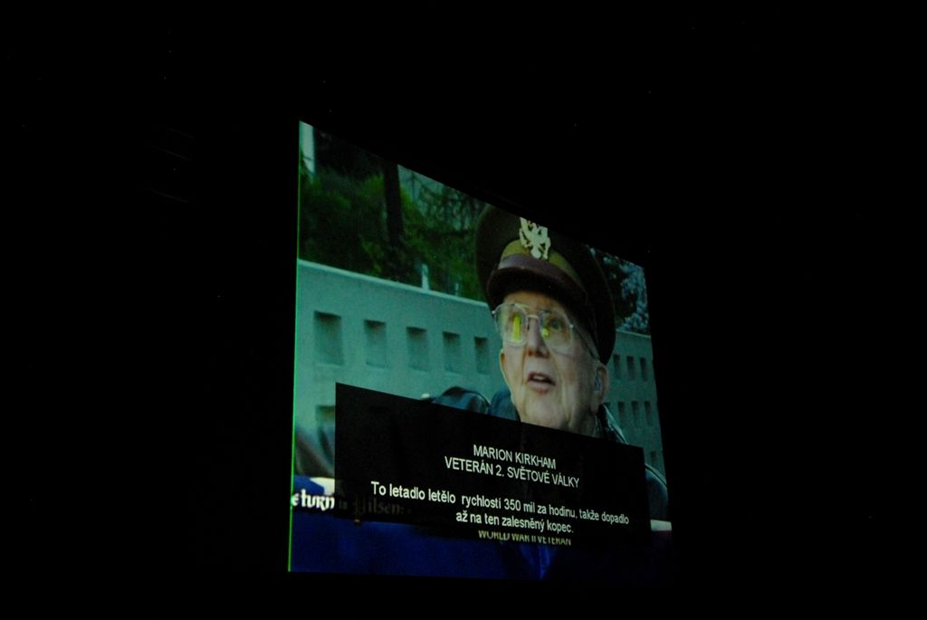 Držiteli historické pečeti města Plzně se včera (6.5.2014) v Měšťanské besedě stali Doug LaViolette, předseda Nadace Briana LaViolette, Bob Nueske, jeden z hlavních sponzorů a člen správní rady nadace, a George Patton Waters, vnuk generála Pattona. Plaketu s vyobrazením městské historické pečetě jim při slavnostním závěrečném večeru oslav osvobození v přítomnosti amerických a belgických veteránů a významných hostů předal primátor Martin Baxa, který je uděluje podle své úvahy osobám, jež se zasloužily o rozvoj města, jeho propagaci, ochranu jeho práv a zájmů nebo jiným způsobem napomohly zvýšení prestiže města.