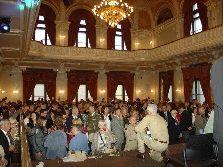 Měšťanská beseda: Předání pamětních medailí a grafických listů města veteránům. Předání se zúčastnilo opět několik významných hostů a doprovodů veteránů.