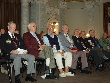 Měšťanská beseda: Předání pamětních medailí a grafických listů města veteránům. Předání se zúčastnilo opět několik významných hostů a doprovodů veteránů.