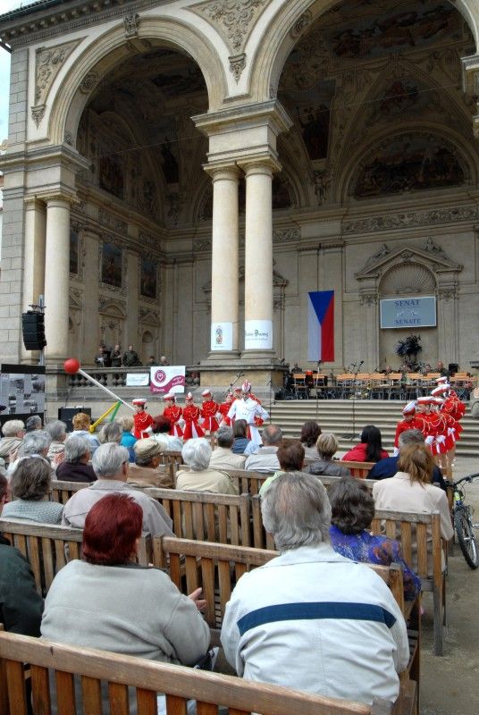Den Plzně v Senátu s projektem Evropské hlavní město kultury 2015 (Valdštejnská zahrada, Praha, 19. června 2010)