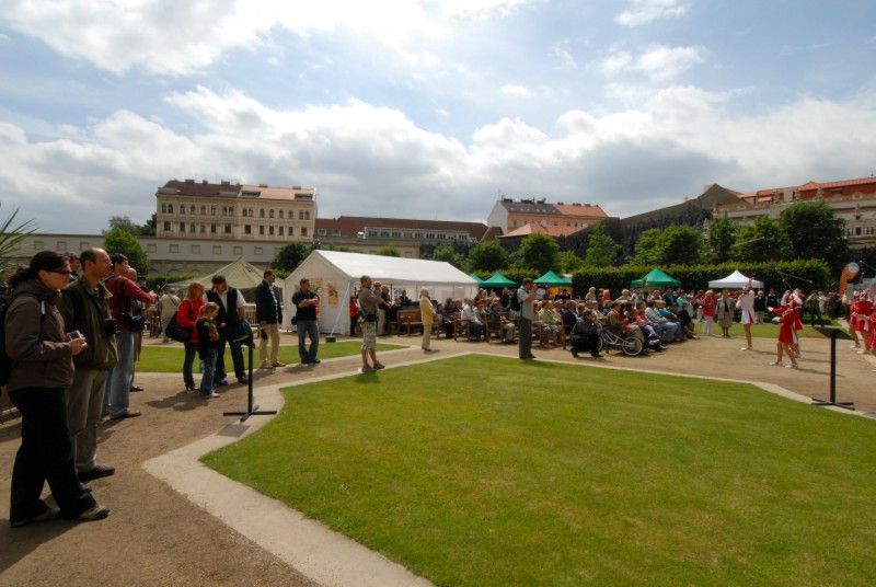 Den Plzně v Senátu s projektem Evropské hlavní město kultury 2015 (Valdštejnská zahrada, Praha, 19. června 2010)