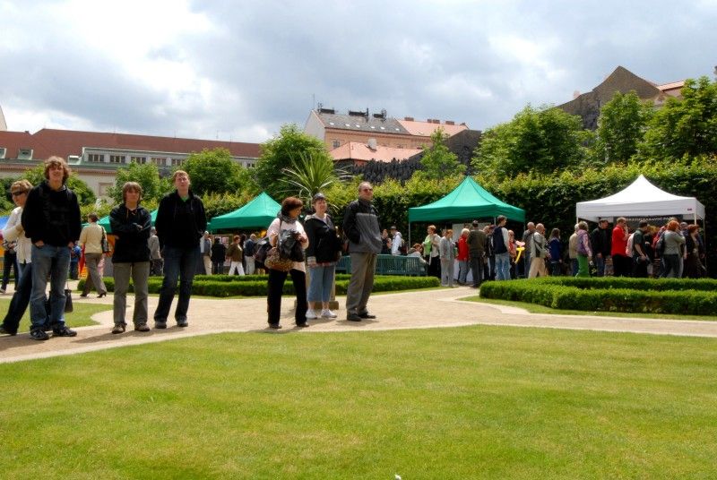 Den Plzně v Senátu s projektem Evropské hlavní město kultury 2015 (Valdštejnská zahrada, Praha, 19. června 2010)