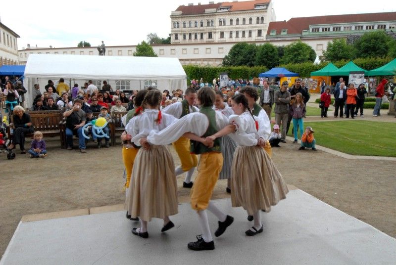 Den Plzně v Senátu s projektem Evropské hlavní město kultury 2015 (Valdštejnská zahrada, Praha, 19. června 2010)