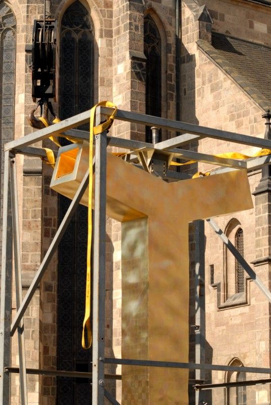 Konkrétní podobu získávají kašny architekta Ondřeje Císlera na náměstí Republiky v Plzni (foto 22., 23.6. a 14.7.2010).