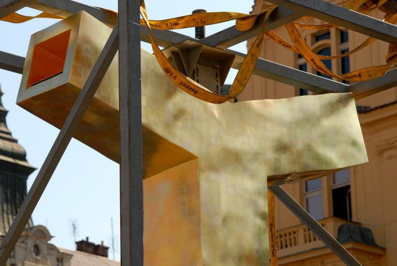 Konkrétní podobu získávají kašny architekta Ondřeje Císlera na náměstí Republiky v Plzni (foto 22., 23.6. a 14.7.2010).