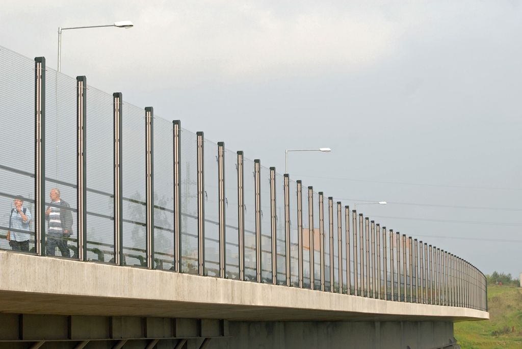 Dnes (9.9.2014) otevřený úsek západního okruhu Domažlická – Křimická navazuje na již vybudovaný úsek nulté etapy Domažlická - Vejprnická. Komunikace dlouhá 2,1 kilometru se třemi mosty vede z Nové Hospody přes zadní Skvrňany do Křimic. Celkové náklady stavebních prací činily 870 milionů korun. Město Plzeň se podílelo částkou ve výši 220 milionů korun.