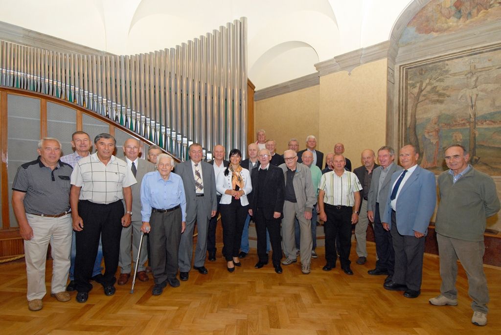 Během téměř dvouhodinového setkání se nejen vzpomínalo, ale i hodnotilo. A co jiného než, jak si stojí dnešní plzeňští hokejisté a jaké mají po odchodu Martina Straky a rekonstrukci týmu šance v extralize. (foto: 30.9.2014)