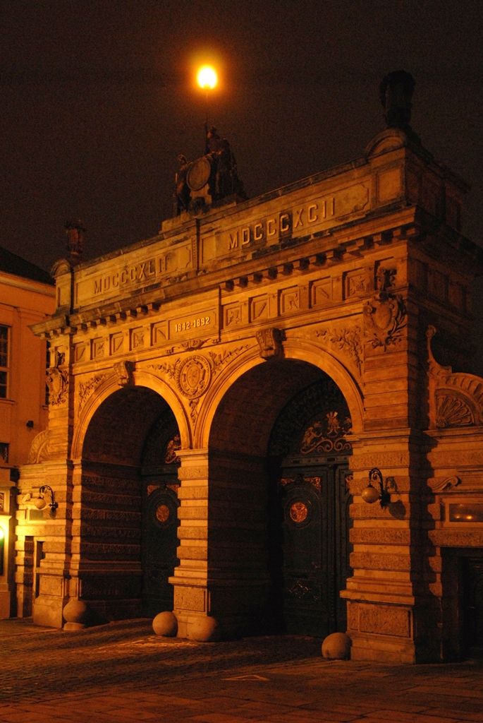 Plzeňský Prazdroj - historická brána (foto: 5.2.2009)