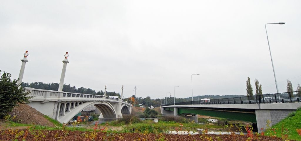 Rekonstrukce silnice Plaská, Na Roudné, Chrástecká byla dokončena