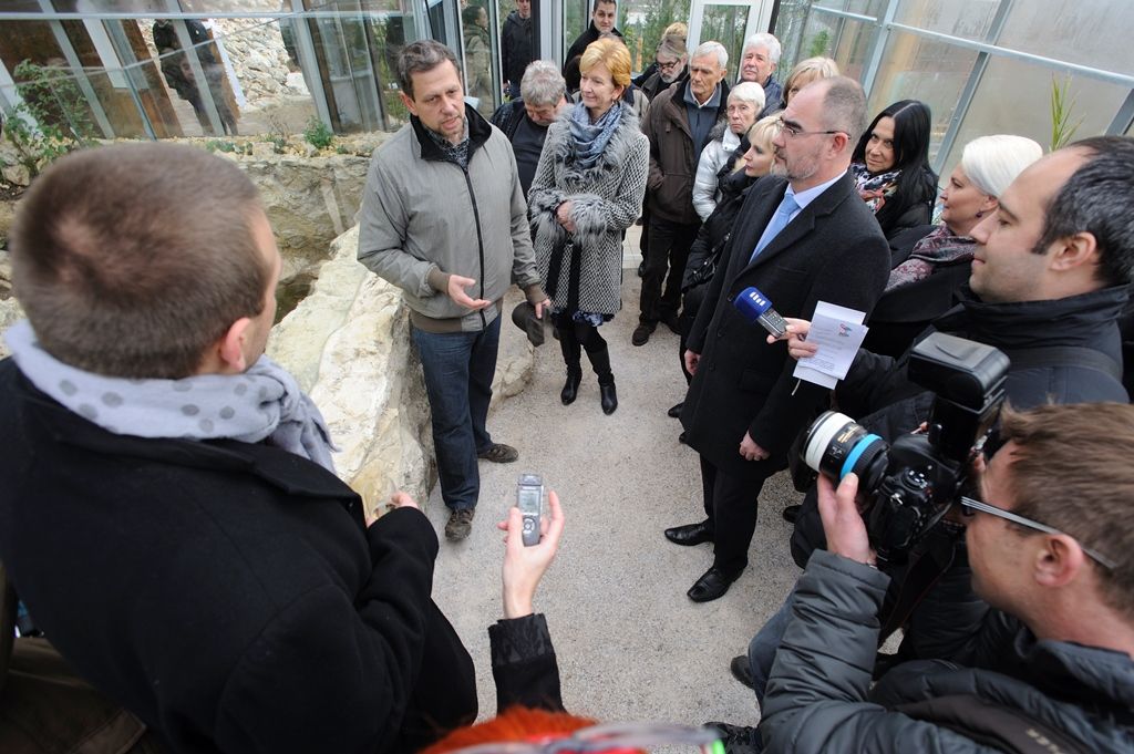 Zoologická a botanická zahrada otevřela dvě nové velké expozice, skleníkový pavilon věnovaný Středomoří a pavilon amazonského pralesa. Oba celky s mohutnou botanickou výsadbou a naučnými i interaktivními prvky vznikly v dosud nikdy nevyužitých místech zoologické zahrady, nad africkou restaurací Kiboko a na přírodní terase nad expozicí vlků hřivnatých. (foto: Z. Kubalová, J. Vogeltanz)