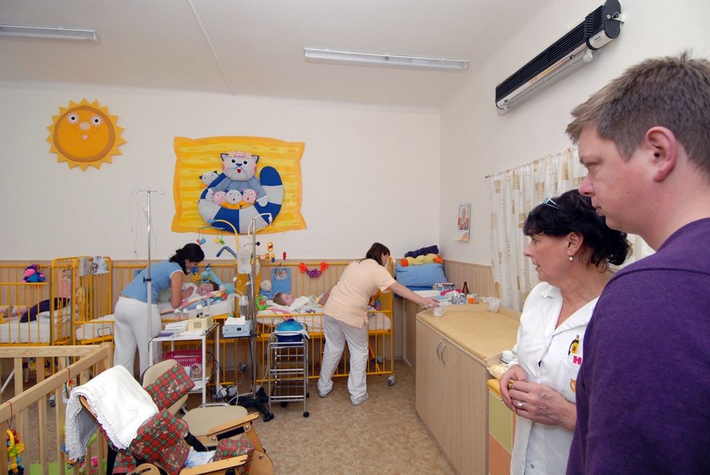 Dětské centrum Plzeň navštívil náměstek Pavel Šindelář
