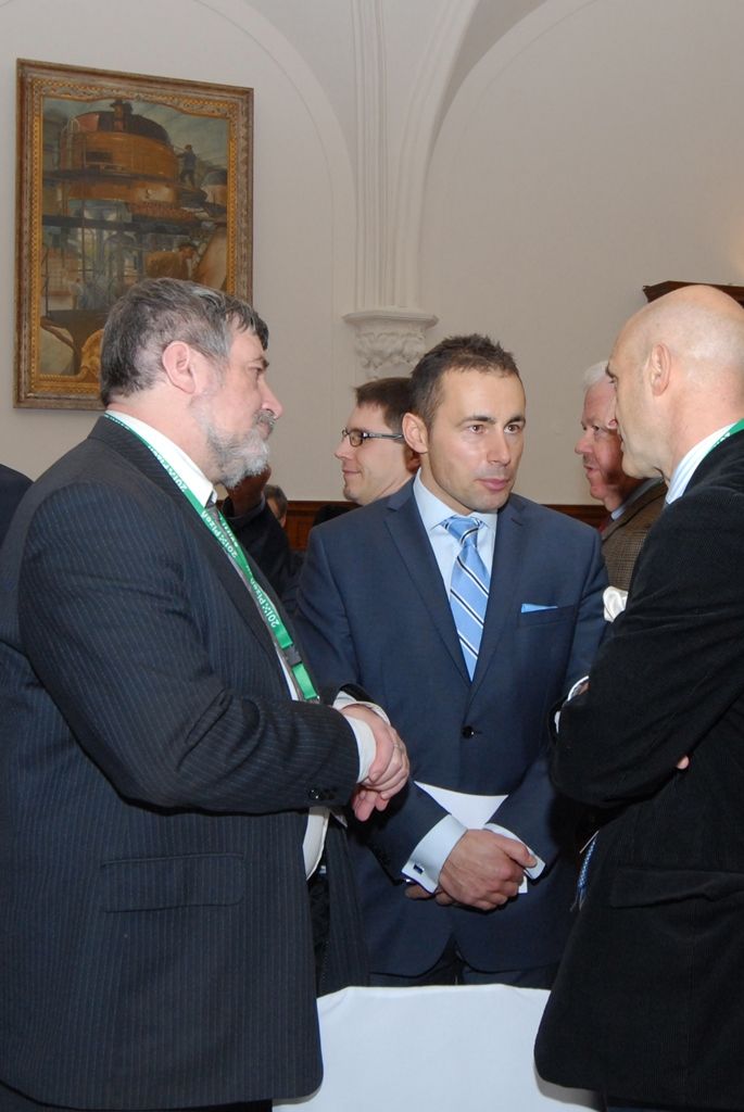 Původní a stále živá pivovarská řemesla, staročeská veselice ukazující to pravé české, které svým věhlasem překračuje hranice země, speciální pivovarská pošta a atraktivní prohlídky návštěvnické trasy s ochutnávkou piva. Tak se, kromě jiných, Plzeňský Prazdroj zapojil do slavnostního otevření města evropské kultuře. (foto: 17.1.2015)