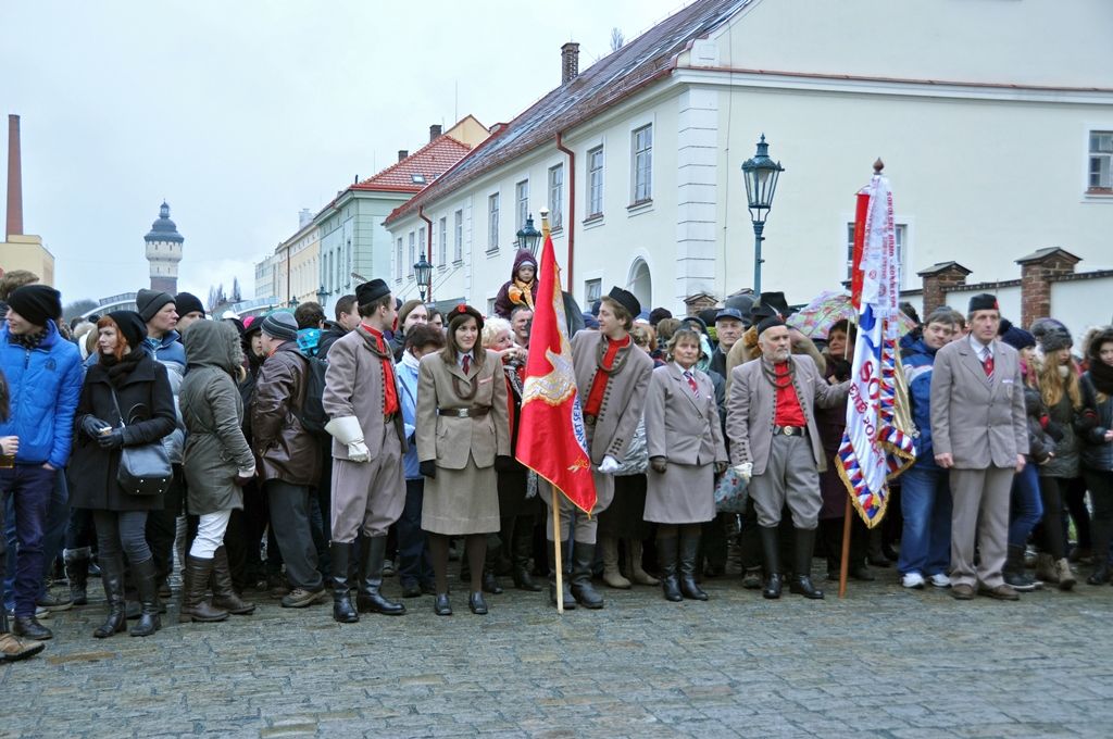 Jeden ze čtyř pramenů reprezentujících to nejlepší z Plzně a zároveň čtyři její řeky vyšel z Plzeňského Prazdroje a s ostatními se symbolicky spojil na náměstí Republiky a otevřel ho tak široké veřejnosti. (foto: Z. Kubalová, 17.1.2015)