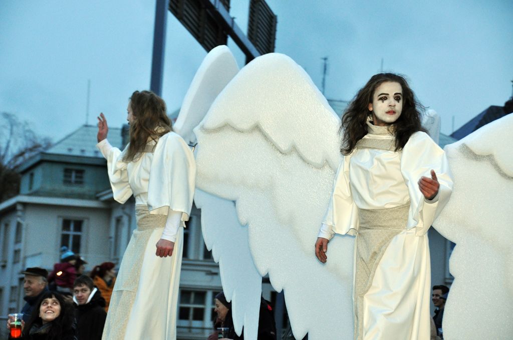 Jeden ze čtyř pramenů reprezentujících to nejlepší z Plzně a zároveň čtyři její řeky vyšel z Plzeňského Prazdroje a s ostatními se symbolicky spojil na náměstí Republiky a otevřel ho tak široké veřejnosti. (foto: Z. Kubalová, 17.1.2015)