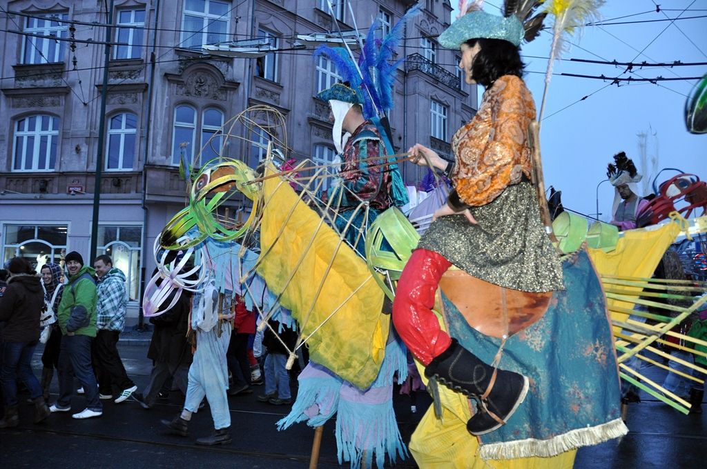 Jeden ze čtyř pramenů reprezentujících to nejlepší z Plzně a zároveň čtyři její řeky vyšel z Plzeňského Prazdroje a s ostatními se symbolicky spojil na náměstí Republiky a otevřel ho tak široké veřejnosti. (foto: Z. Kubalová, 17.1.2015)