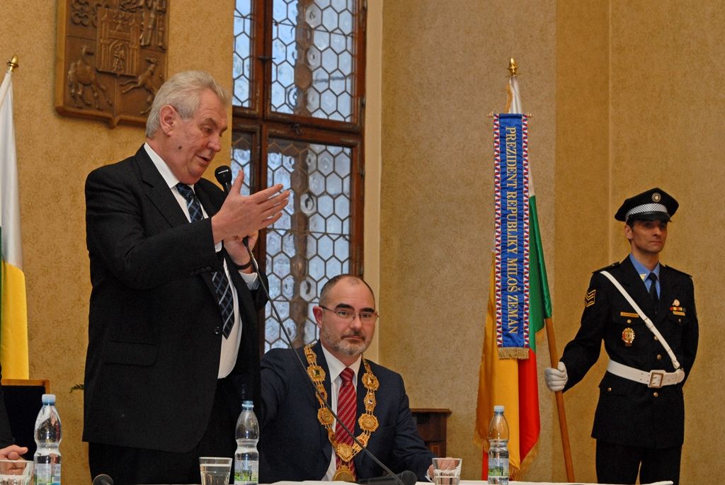 Prezident Miloš Zeman navštívil Plzeň, seznámil se s hotovými projekty i problémem spalovny